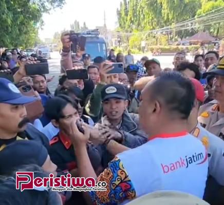 Demo Aksi Damai Situbondo