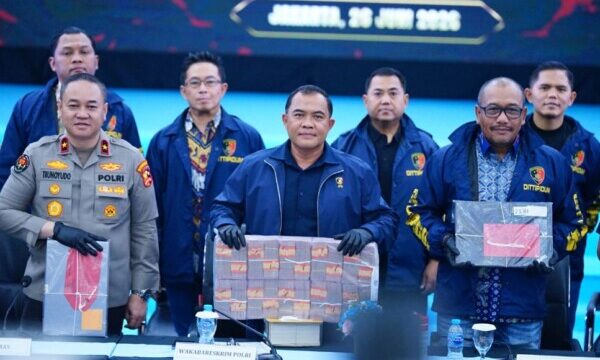 Bareskrim Polri mengungkap jaringan perjudian online berskala internasional yang beroperasi di Indonesia. (Foto: Bareskrim Polri)